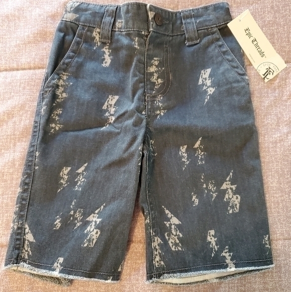 Epic Threats Thunder Bermuda size 3T - Picture 1 of 5